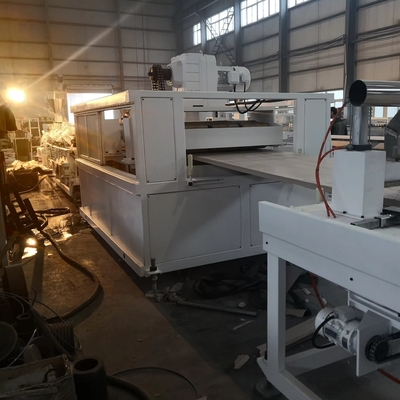 खरीदें WPC Door Production Line/ PVC Wood and Plastic Composite Door Panel Production Making Machine /WPC Door Extrusion Line Supplier online manufacture