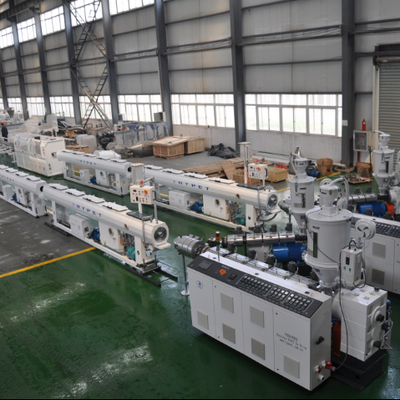 खरीदें Perfect Performance Good Technology Making Plastic Single or Three Layers PE PPR Pipe Making Extruder Machine PPR Pipe Extruder online manufacture
