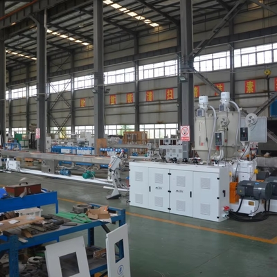 खरीदें 20-110 mm HDPE PPR CE Standard Pipe Production Line online manufacture