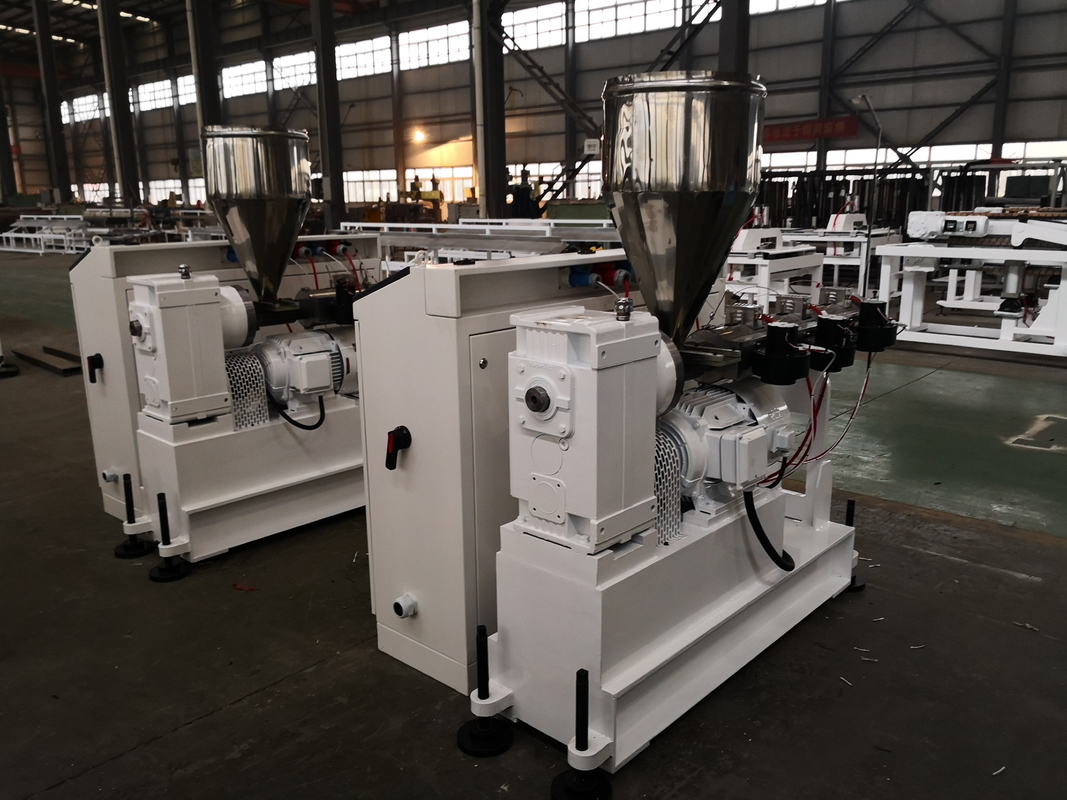 एचडीपीई एलडीपीई पीई पाइप प्रोफाइल गोली शीट ग्रिड बोर्ड एकल पेंच extruder SJ120/28 75kw 300kg/h extrusion मशीन