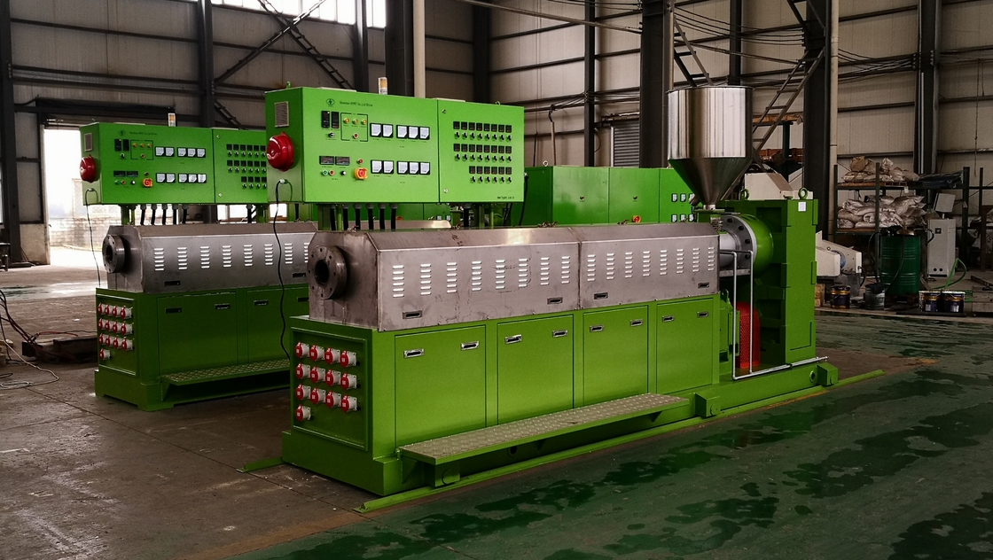 नया मॉडल SJ120/30 90kw Tpu रंग मास्टरबैच गोली प्रोफाइल सीलर नरम पीवीसी सीलर पट्टी एकल पेंच