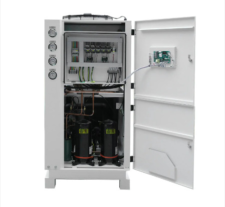फैन कूलिंग टाइप HYAC-15AD 13.44 kw मैक्स पावर खपत के साथ वाटर चिलर